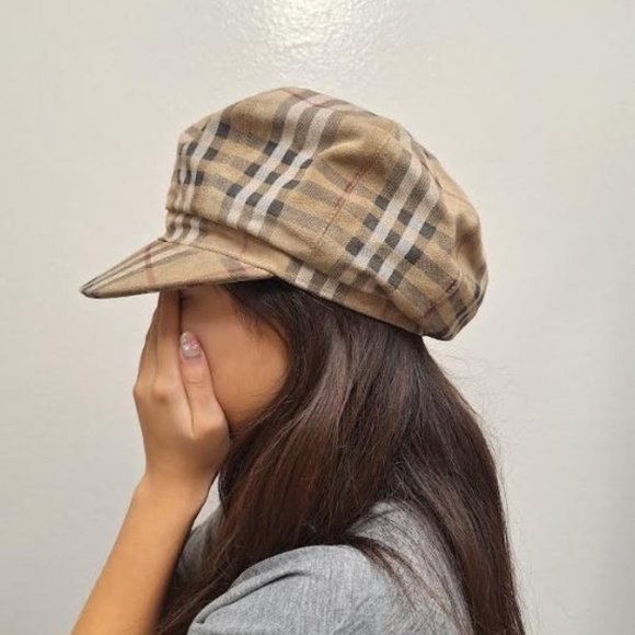 Burberry  Vintage  Suede Newsboy cap  - Size S - Picture 1 of 9